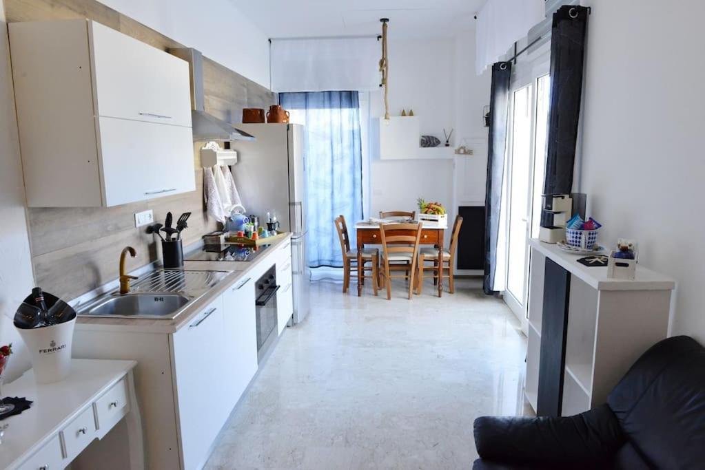 Lippolis Home Monopoli - Locazione Turistica ภายนอก รูปภาพ